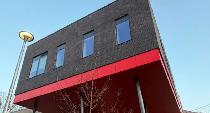 Didsbury High School | John Turner Construction Case Study Didsbury High School | John Turner Construction Case Study